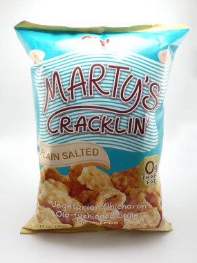 MANILA, PH - NOV 26 - 26 Kasım 2020 'de Manila, Filipinler' de tuzlanmış Oishi Şehitleri.