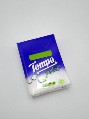 MANILA, PH-11 - Tempo petit Jasmine doku kağıdı 11 Kasım 2020 tarihinde Manila, Filipinler 'de.