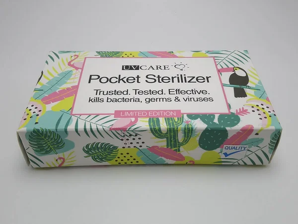 MANILA, PH - NOV 11 - UV cep sterilizatörü 11 Kasım 2020, Manila, Filipinler.