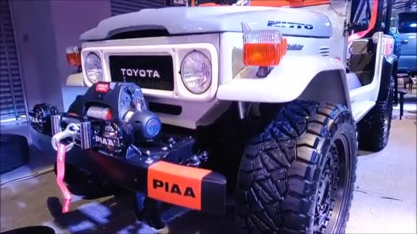 Toyota land cruiser in SMX convention center, Pasay, Philippines. — Stock Video