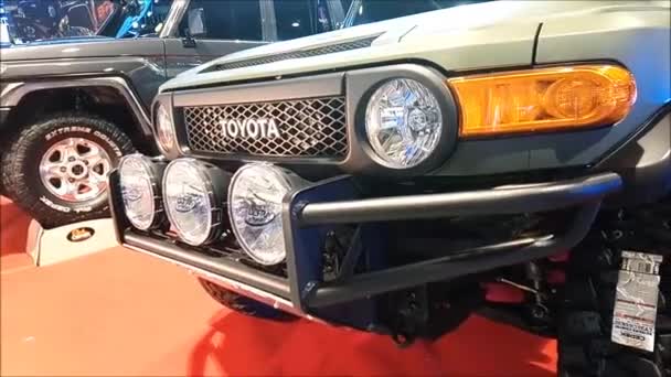 Toyota fj cruiser in SMX convention center, Pasay, Philippines. — Stock Video