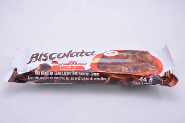 Manila July Biscolata Duomax Milk Chocolate Coated Wafer Hazelnut Cream — Stock fotografie