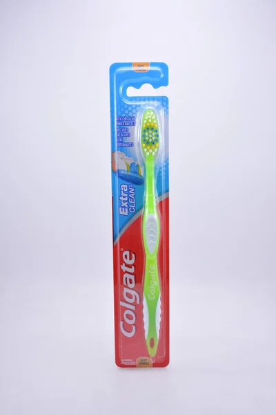 Manila July Colgate Extra Clean Toothbrush July 2021 Manila Philippines — Stock Photo, Image
