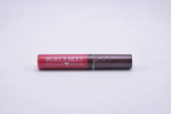 Manila July Burts Bees Natural Lip Gloss July 2021 Manila — Stock fotografie