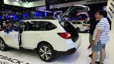 Pasay, PH - APR 7 - Manila Uluslararası Otomobil Fuarı 'nda Subaru taşrası 7 Nisan 2018, Pasay, Filipinler.