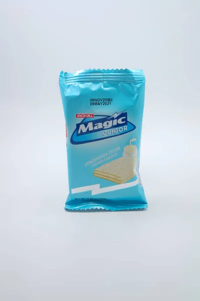 Manila Ιουλιοσ Μαγικές Νιφάδες Junior Conceptsada Cream Cracker Sandwich Στις — Φωτογραφία Αρχείου