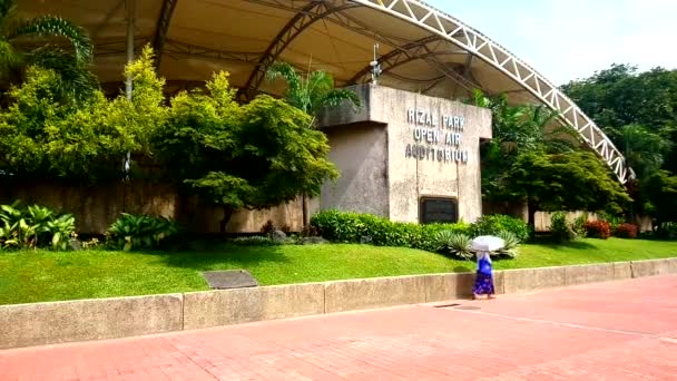 马尼拉曼尼拉 May 2019年5月8日 马尼拉Roxas大道 Rizal Park或Luneta National Park的礼堂立面 里萨尔公园是马尼拉的主要旅游胜地之一 — 图库视频影像