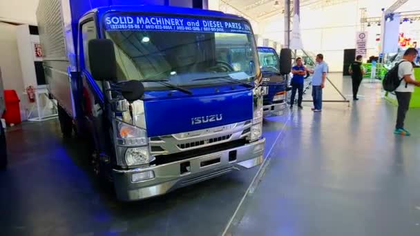 Pasig May Isuzu Delivery Truck May 2019 1St Trip Rebuilt — Stock Video