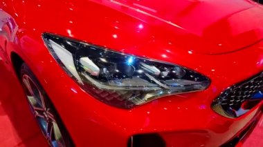 Pasay, PH - 28 Temmuz - Kia stinger 28 Temmuz 2019 'da Filipin Otomobil Fuarı' nda SMX Kongre Merkezi, Pasay, Filipinler.