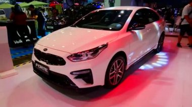 Pasay, PH - 7 Nisan - Manila Uluslararası Otomobil Fuarı 'nda Kia forte 7 Nisan 2019 Pasay, Filipinler.