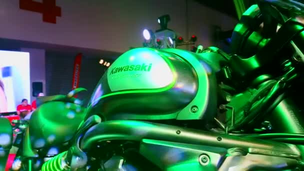 Pasay Haziran Kawasaki Motosikleti Haziran 2019 Makina Moto Motosiklet Fuarında — Stok video