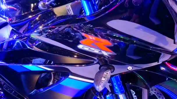 Pasay Juni Suzuki Rgsx Motorcykel Den Juni 2019 Motorcykelmässan Makina — Stockvideo