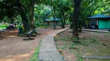 QUEZON ŞEHRİ, PH - 6 Ekim - Ninoy Aquino Parkları ve Vahşi Yaşam Merkezi podyumları 6 Ekim 2018 Quezon City, Filipinler.