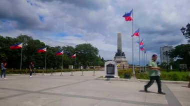 MANILA, PH - 20 Ekim - Rizal Park heykeli anıtı 20 Ekim 2018 'de Roxas Bulvarı, Manila, Filipinler' de. Rizal Park, Manila 'nın en önemli turistik yerlerinden biridir..