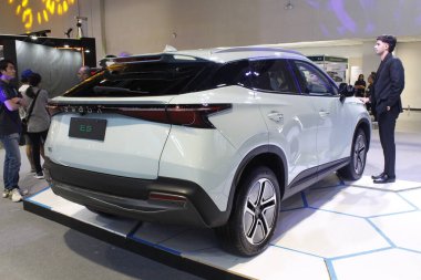 Pasay, PH - OCT 25 - Omoda e5 Filipin elektrikli araç zirvesinde (PEVS) 25 Ekim 2025, Pasay, Filipinler. PEVS, Filipinler 'de düzenlenen yıllık bir otomobil etkinliğidir..