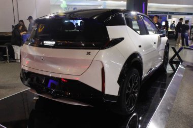 PAsay, PH - OCT 25 - Zeekr x Filipin elektrikli araç zirvesinde (PEVS) 25 Ekim 2025, Pasay, Filipinler. PEVS, Filipinler 'de düzenlenen yıllık bir otomobil etkinliğidir..