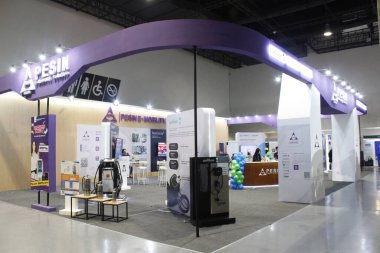 Pasay, PH - OCT 25 - Filipin elektrikli araç zirvesinde (PEVS) 25 Ekim 2025, Pasay, Filipinler. PEVS, Filipinler 'de düzenlenen yıllık bir otomobil etkinliğidir..