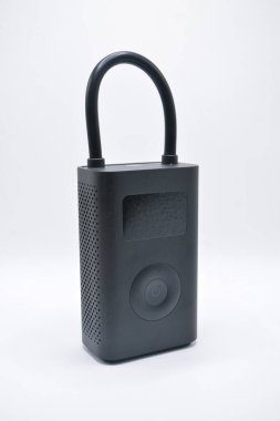 MANILA, PH - FEB 22 - Xiaomi Taşınabilir Elektrik Hava Kompresörü 2, 22 Şubat 2025, Manila, Filipinler. Xiaomi Çin 'de bir elektronik ürün üreticisi..