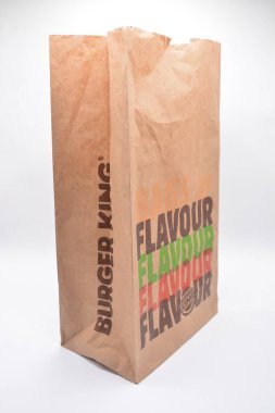 MANILA, PH-22 Şubat 2025 'te Manila, Filipinler' de Burger King kahverengi kesekağıdı. Burger King, ABD 'de bir fast food restoran zinciri..