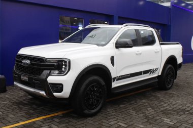 PAsay, PH - NOV 15 - Ford Ranger 15 Kasım 2025 tarihinde Pasay, Filipinler 'de Oto Odak Test Sürüşü' nde. Odak noktası Filipinler 'de düzenlenen bir otomobil etkinliğidir..