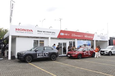 Pasay, PH-15 - Honda Booth 15 Kasım 2025 tarihinde Pasay, Filipinler 'de Oto Odak Test Sürüşü' nde. Odak noktası Filipinler 'de düzenlenen bir otomobil etkinliğidir..