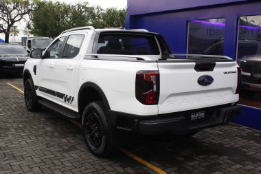 PAsay, PH - NOV 15 - Ford Ranger 15 Kasım 2025 tarihinde Pasay, Filipinler 'de Oto Odak Test Sürüşü' nde. Odak noktası Filipinler 'de düzenlenen bir otomobil etkinliğidir..