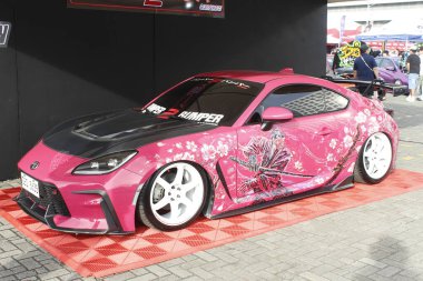 Pasay, PH-13 - Toyota gr 86 Bumper 2 Tampon Araba Fuarı 'nda 13 Aralık 2025, Pasay, Filipinler. Bumper 2 Bumper, Filipinler 'de düzenlenen bir otomobil fuarıdır..