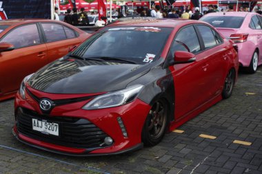 Pasay, PH-13 - Toyota vios Bumper 2 Tampon Araba Fuarı 'nda 13 Aralık 2025, Pasay, Filipinler. Bumper 2 Bumper, Filipinler 'de düzenlenen bir otomobil fuarıdır..