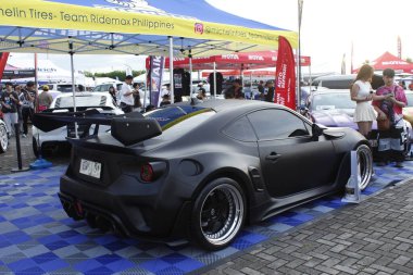 Pasay, PH-13 - Toyota 86 Bumper 2 Tampon Araba Fuarı 'nda 13 Aralık 2025, Pasay, Filipinler. Bumper 2 Bumper, Filipinler 'de düzenlenen bir otomobil fuarıdır..