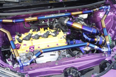 Pasay, PH-13 - Toyota Vios motoru Bumper 2 Tampon Araba Fuarı 'nda 13 Aralık 2025 tarihinde Pasay, Filipinler' de. Bumper 2 Bumper, Filipinler 'de düzenlenen bir otomobil fuarıdır..