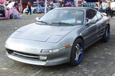 Pasay, PH-13 - Toyota mr2 Bumper 2 Tampon Araba Fuarı 'nda 13 Aralık 2025 Pasay, Filipinler. Bumper 2 Bumper, Filipinler 'de düzenlenen bir otomobil fuarıdır..
