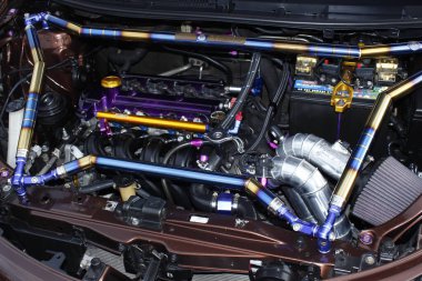 Pasay, PH-13 - Toyota Vios motoru Bumper 2 Tampon Araba Fuarı 'nda 13 Aralık 2025 tarihinde Pasay, Filipinler' de. Bumper 2 Bumper, Filipinler 'de düzenlenen bir otomobil fuarıdır..