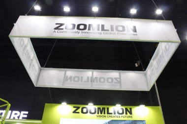 Pasay, PH-NOV 8 - 8 Kasım 2025 'te Filipinler, Pasay' da Philconstruct 'ta Zoomlion standı tabelası. Philconstruct, Filipinler 'de yıllık bir inşaat fuarıdır..
