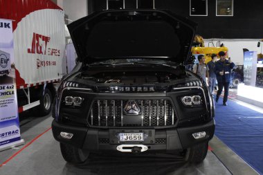 Pasay, PH-NOV 8 - Sinotruk Bolden, 8 Kasım 2025 tarihinde Pasay, Filipinler 'de. Philconstruct, Filipinler 'de yıllık bir inşaat fuarıdır..