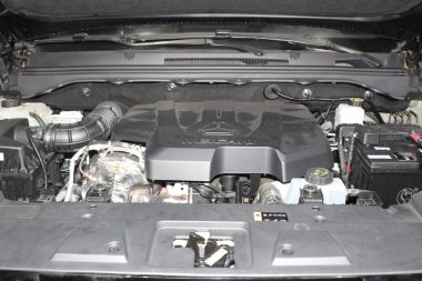 Pasay, PH-NOV 8 - Sinotruk bolden motor 8 Kasım 2025 tarihinde Pasay, Filipinler 'de. Philconstruct, Filipinler 'de yıllık bir inşaat fuarıdır..