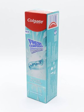MANILA, PH - 22 Şubat - Colgate taze güven patlaması okyanus taze diş macunu 22 Şubat 2025 tarihinde Manila, Filipinler 'de. Colgate, ABD 'de ABD markası olan bir ağız temizliği ürünüdür..