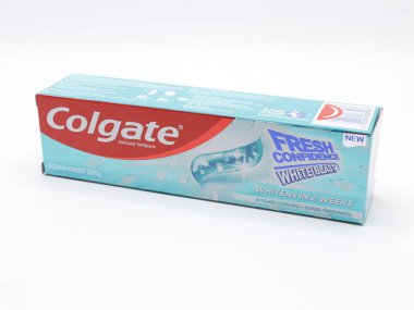 MANILA, PH - 22 Şubat - Colgate taze güven patlaması okyanus taze diş macunu 22 Şubat 2025 tarihinde Manila, Filipinler 'de. Colgate, ABD 'de ABD markası olan bir ağız temizliği ürünüdür..