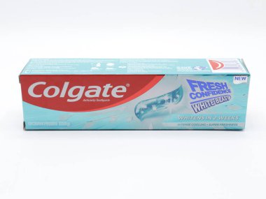 MANILA, PH - 22 Şubat - Colgate taze güven patlaması okyanus taze diş macunu 22 Şubat 2025 tarihinde Manila, Filipinler 'de. Colgate, ABD 'de ABD markası olan bir ağız temizliği ürünüdür..