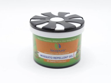 MANILA, PH - FEB 22 - 22 Şubat 2025 tarihinde Filipinler, Manila 'da locapure anti-böcek tazeleyici ve sivrisinek kovucu jel. Locapure, Malezya 'da bir ev bakım ürünleri üreticisi..