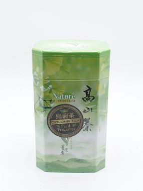 MANILA, PH-22 - 22 Şubat 2025 tarihinde Filipinler, Manila 'da doğa yüksek oolong çay kutusu. Doğa yüksek dağı Tayvan 'da bir çay üreticisidir..