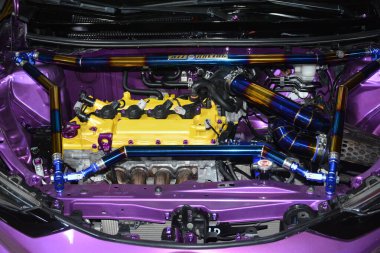 8 Şubat 2026 'da Paranaque, Filipinler' de Superfest Manila 'da Toyota Vios motoru. Superfest Manila, Filipinler 'de düzenlenen bir otomobil fuarıdır..