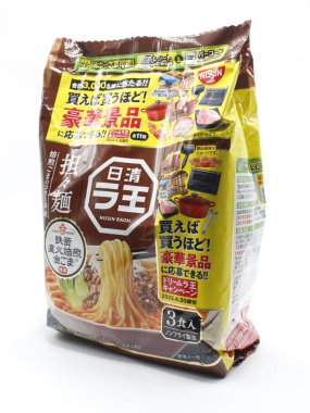 MANILA, PH - 22 Şubat - Nissin raoh tantanmen ramen 22 Şubat 2025 tarihinde Manila, Filipinler. Nissin, Japonya 'da ramen yapan bir erişte üreticisi..