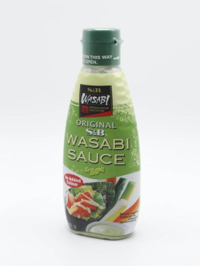 MANILA, PH - 22 Şubat - S ve B Orijinal wasabi sos şişesi 22 Şubat 2025, Manila, Filipinler.