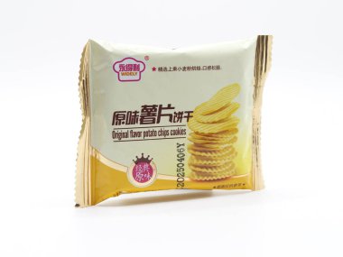 MANILA, PH - 22 Şubat - 22 Şubat 2025 'te Filipinler, Manila' da geniş ölçüde orijinal aromalı patates cipsi kurabiyeleri.