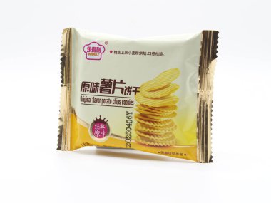 MANILA, PH - 22 Şubat - 22 Şubat 2025 'te Filipinler, Manila' da geniş ölçüde orijinal aromalı patates cipsi kurabiyeleri.