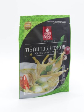 MANILA, PH - 22 FEB - Khun 22 Şubat 2025 tarihinde Manila, Filipinler 'de yeşil köri macunu parladı.