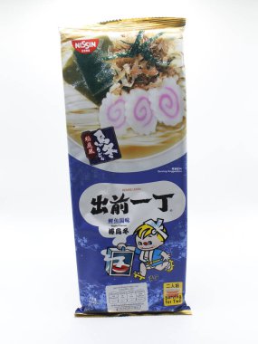 MANILA, PH - 22 Şubat - Nissin udon bonito çeşnisi 22 Şubat 2025, Manila, Filipinler.