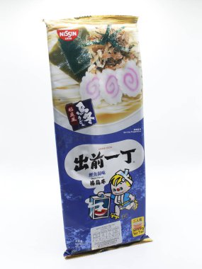 MANILA, PH - 22 Şubat - Nissin udon bonito çeşnisi 22 Şubat 2025, Manila, Filipinler.