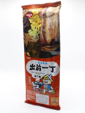 MANILA, PH - 22 FEB - Nissin Hokkaido Miso Tonkotsu ramen 22 Şubat 2025, Manila, Filipinler.