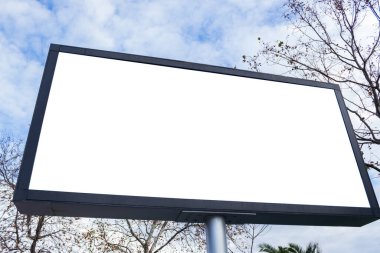 reklam panosu boş modelleme ve boş çerçeve şablon logo veya metin için dış sokak reklam poster şehir arka planı, modern düz stil, açık afiş